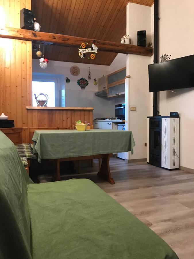 شقة A Casa Di Ale باني سان فيليبو المظهر الخارجي الصورة